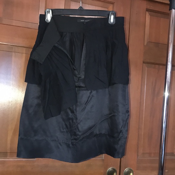 Marc Jacobs Skirt w/Ruffle, Black, Size 4 - Picture 8 of 14
